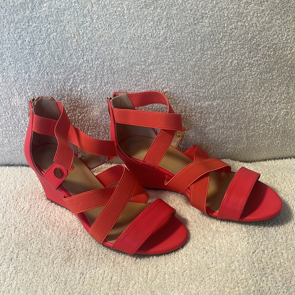 Liz Claiborne Women’s Strappy Sandle